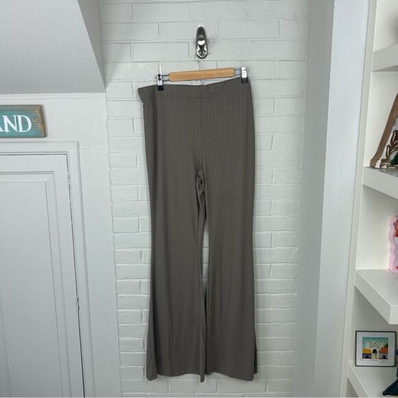 Rue 21 Plus Size Mocha Ribbed Knit Top & Pants Lounge Set Size 3X - Picture 13 of 13